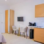 Modern Luxury Apartment Style & Serenity