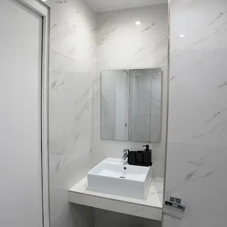 Modern Luxury Style & Serenity